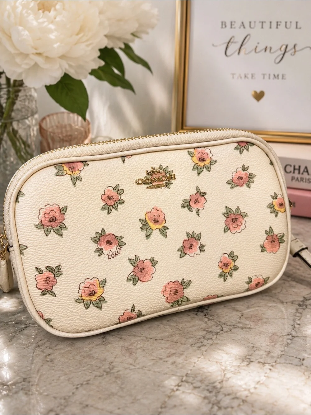 Coach Crossbody Clutch Flower Patch Print Chalk Floral Double Zip EUC